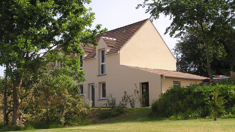 Gites façade côté jardin