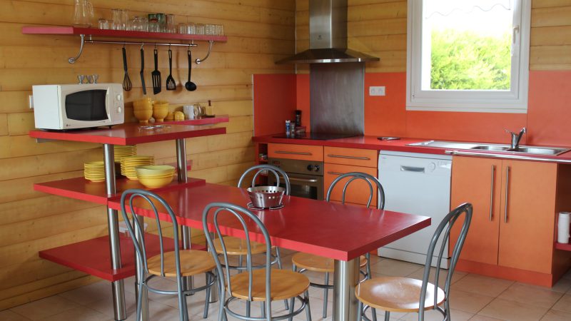 Equipements cuisine rouge